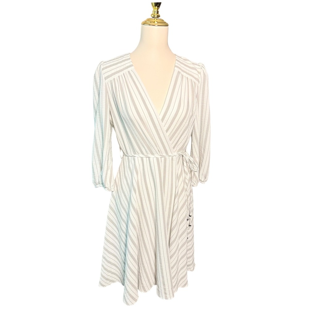 Calvin Klein Grey White Striped Faux Wrap Dress Seersucker 3/4 Sleeve Size 6